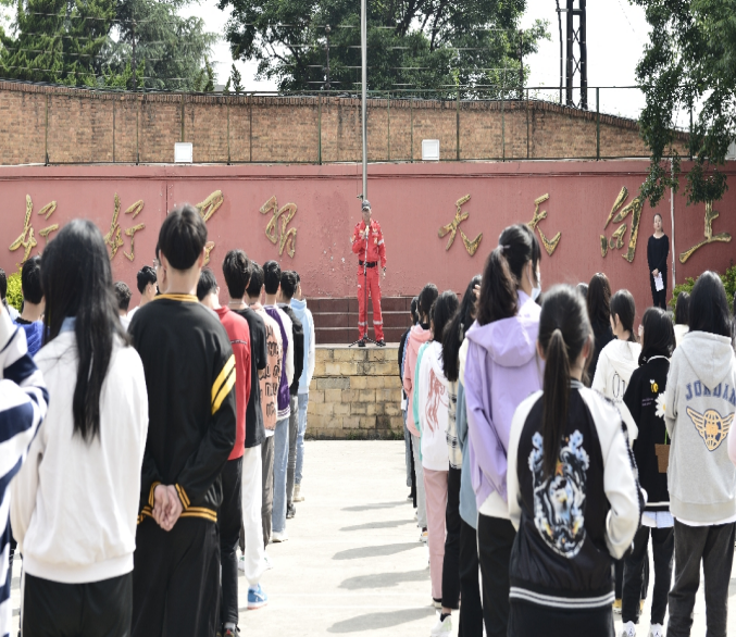 【校园动态】昆明市艺术学校2021年开展消防知识讲座暨应急疏散演练活动