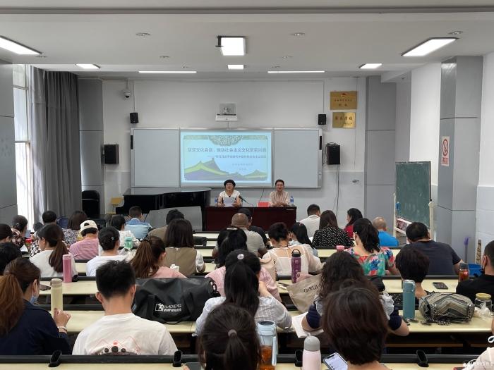 【校园动态】昆明市艺术学校抓校本培训强教师队伍